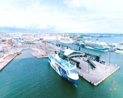 The port is mainly used for exporting products like machinery and equipment, forest industry and mostly imports all the daily consumer goods.